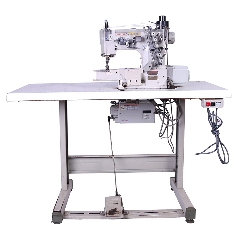 机针与绷针配合不当或绷针的位置不对