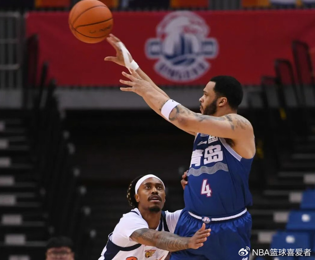 CBA外援暴怒事件：贝兹利遭解约 威瑟斯庞被怒斥