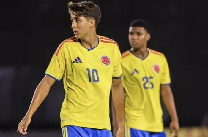 拜仁慕尼黑全力追逐哥伦比亚新星马丁内斯备战